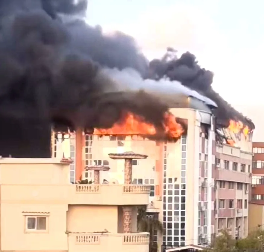 قبل بدء اليوم الدراسي: حريق كبير في إحدى مدارس الإسكندرية | صور قبل بدء اليوم الدراسي: حريق كبير في إحدى مدارس الإسكندرية | صور