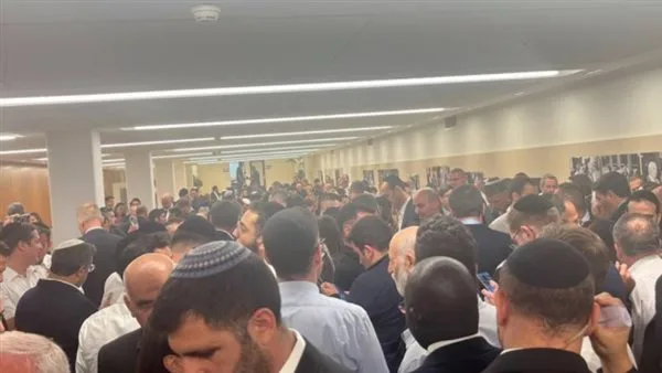 خبير في الشؤون الإسرائيلية: ملايين عاشوا لحظات من الرعب مع انطلاق صفارات الإنذار في تل أبيب خبير في الشؤون الإسرائيلية: ملايين عاشوا لحظات من الرعب مع انطلاق صفارات الإنذار في تل أبيب