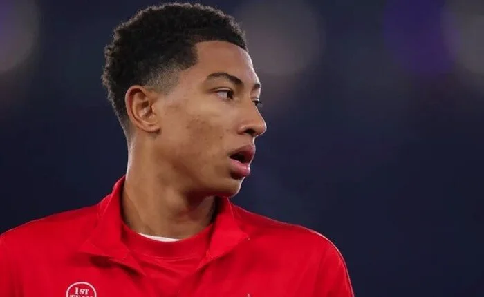 شقيق بيلينجهام يطمح للاحتراف مثل نجم ريال مدريد. شقيق بيلينجهام يطمح للاحتراف مثل نجم ريال مدريد.