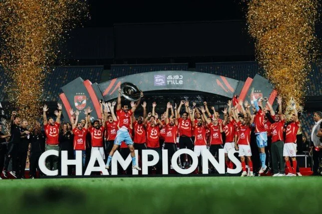 شوبير: تغييرات مثيرة في تشكيلة الأهلي لمعركة كأس العالم للأندية بسبب ريبييرو شوبير: تغييرات مثيرة في تشكيلة الأهلي لمعركة كأس العالم للأندية بسبب ريبييرو