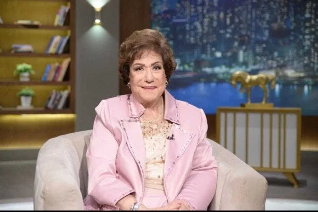 بعد فقدان سيدة المسرح، هل لاحظتم إصابة سميحة أيوب بمرض السرطان؟ بعد فقدان سيدة المسرح، هل لاحظتم إصابة سميحة أيوب بمرض السرطان؟
