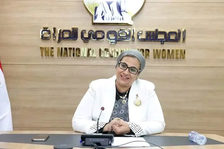 المستشارة أمل عمار تستقبل وفد اللجنة الاستشارية لمناقشة آليات التعاون بين الطرفين. المستشارة أمل عمار تستقبل وفد اللجنة الاستشارية لمناقشة آليات التعاون بين الطرفين.