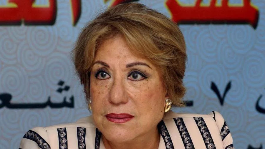 المسرح العربي يخسر رمزه.. وفاة سميحة أيوب تنهي رحلة فنية مميزة المسرح العربي يخسر رمزه.. وفاة سميحة أيوب تنهي رحلة فنية مميزة