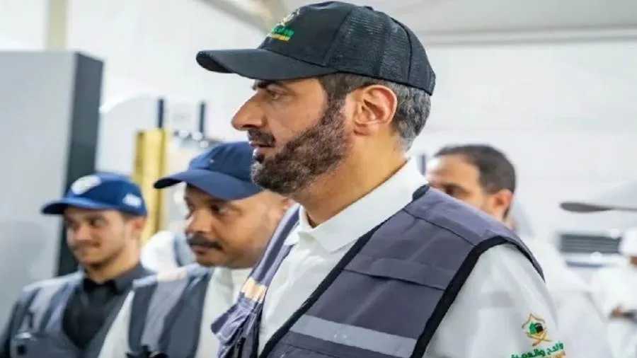 وزير الحج يبرز أهمية التقيد بالتعليمات والتوجيهات لضمان سلامة الحجاج