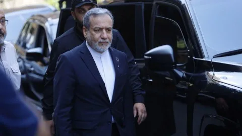 عراقية من بيروت: سنساند لبنان في تصديه لإسرائيل وملتزمون بتعزيز العلاقات معه رغم الظروف الصعبة. عراقية من بيروت: سنساند لبنان في تصديه لإسرائيل وملتزمون بتعزيز العلاقات معه رغم الظروف الصعبة.