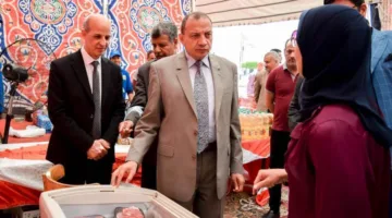 بمناسبة عيد الأضحى.. رئيس جامعة بني سويف ي inaugurate معرض لبيع اللحوم والمواد الغذائية