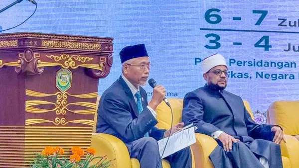 أمين البحوث الإسلامية بجامعة بروناي: الإمام الشافعي مزيج من التراث والحداثة أمين البحوث الإسلامية بجامعة بروناي: الإمام الشافعي مزيج من التراث والحداثة