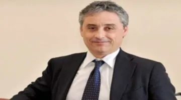 سفير مصر في برن يلتقي بمجموعة من الطلاب المصريين من الجالية في سويسرا