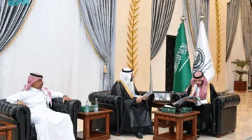 محافظ الطائف يلتقي مدير فرع وزارة الصحة ويستعرض تقرير نشاطات الصحة لموسم حج 1446هـ.