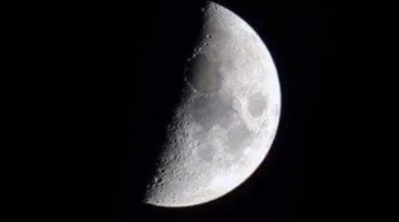 جدة الفلكية: قمر ذي الحجة يصل مرحلة الربع الأول اليوم