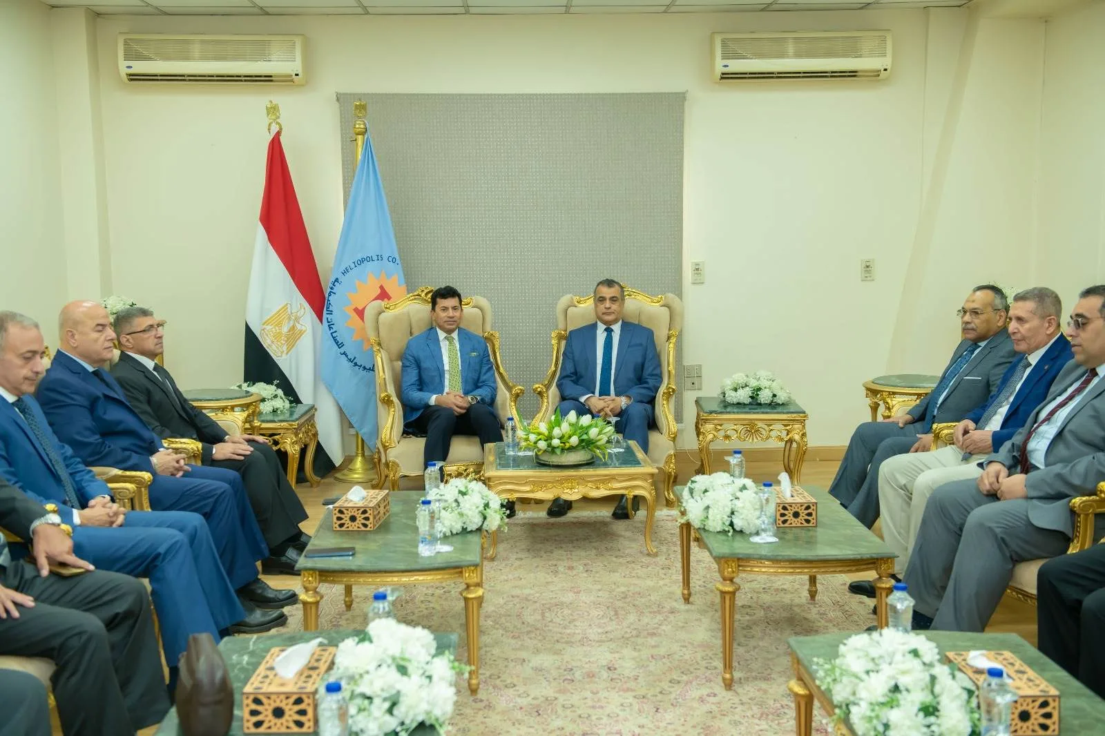 وزيرا “الإنتاج الحربي” و”الشباب والرياضة” يراقبان تطورات التعاون في مصنع العشب الصناعي وزيرا “الإنتاج الحربي” و”الشباب والرياضة” يراقبان تطورات التعاون في مصنع العشب الصناعي