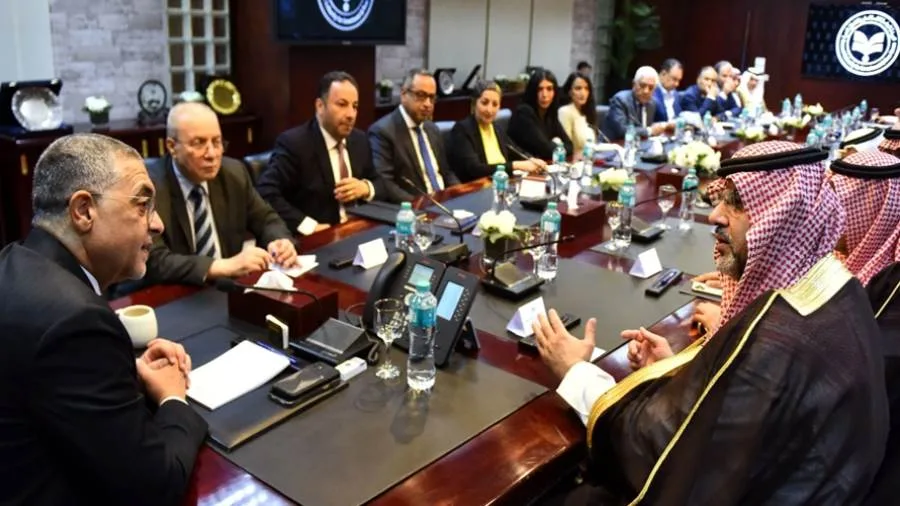 الهيئة العامة للاستثمار والمناطق الحرة تستضيف وفدًا حكوميًا من السعودية لمناقشة فرص التعاون في مجال البناء والإنشاءات. الهيئة العامة للاستثمار والمناطق الحرة تستضيف وفدًا حكوميًا من السعودية لمناقشة فرص التعاون في مجال البناء والإنشاءات.