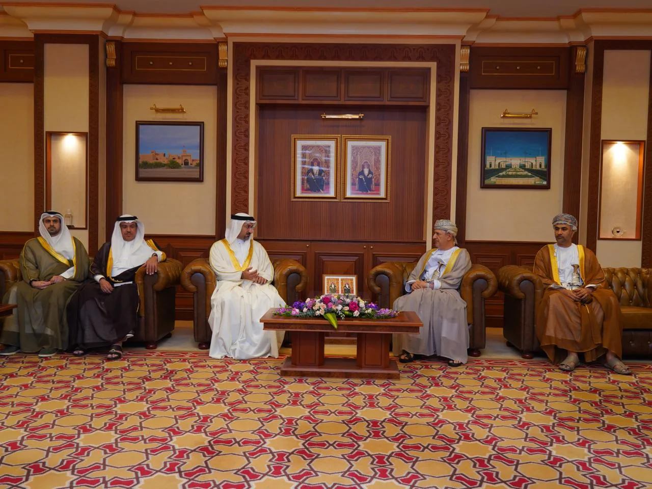 تعزيز الشراكة المالية بين سلطنة عُمان ومملكة البحرين تعزيز الشراكة المالية بين سلطنة عُمان ومملكة البحرين