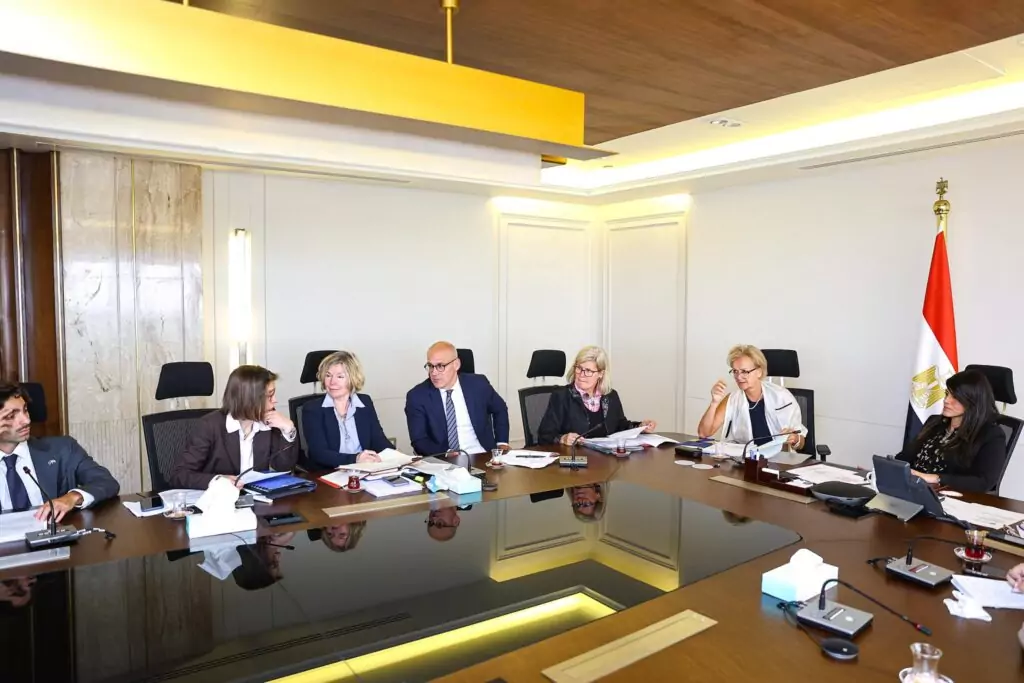 المشاط تتناول مع الاتحاد الأوروبي إكمال خطوات المرحلة الثانية من دعم الموازنة. المشاط تتناول مع الاتحاد الأوروبي إكمال خطوات المرحلة الثانية من دعم الموازنة.