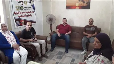 هدوء وانضباط في اليوم الخامس من امتحانات الدبلومات الفنية بالإسماعيلية.. واستمرار التواصل مع غرف العمليات هدوء وانضباط في اليوم الخامس من امتحانات الدبلومات الفنية بالإسماعيلية.. واستمرار التواصل مع غرف العمليات