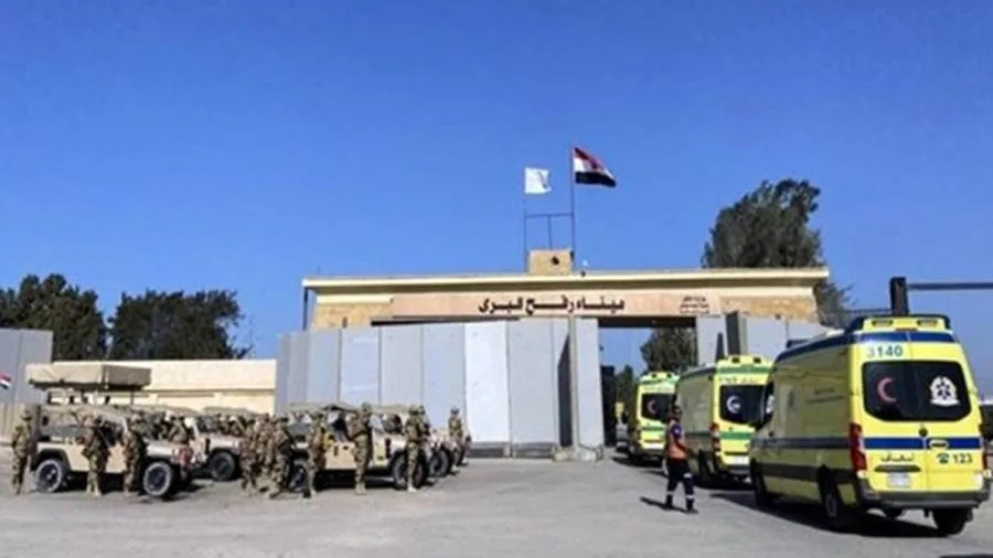 فتح معبر رفح البري من الجانب المصري لليوم السابع والثمانين على التوالي فتح معبر رفح البري من الجانب المصري لليوم السابع والثمانين على التوالي