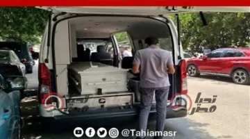 لقاء سويدان في عزاء الراحلين وبكاء بوسي.. وصول جثمان سميحة أيوب إلى مسجد الشرطة