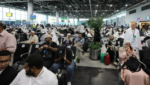 مطار القاهرة يختتم موسم الحج مع تحضيرات مكثفة لرحلات العودة الأسبوع المقبل مطار القاهرة يختتم موسم الحج مع تحضيرات مكثفة لرحلات العودة الأسبوع المقبل