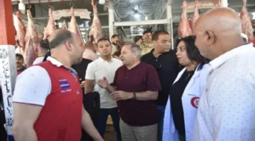 محافظ بورسعيد يزور نقاط بيع اللحوم تحضيرًا لعيد الأضحى
