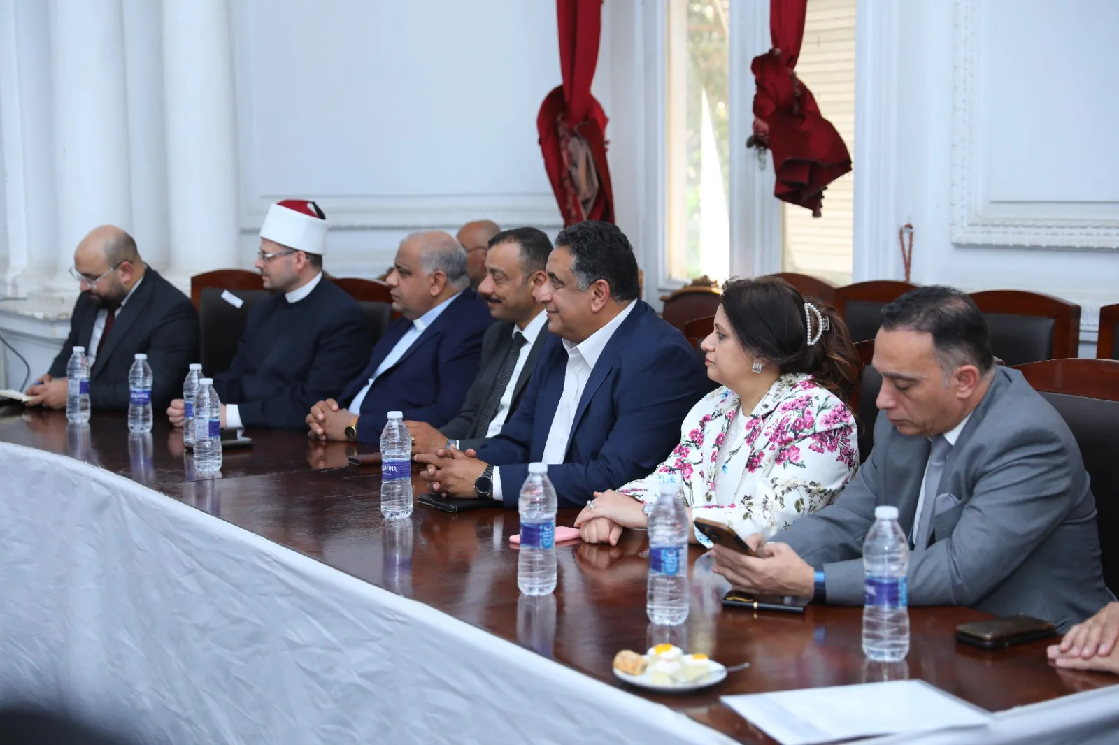 رئيس الطائفة الإنجيلية وأسامة الأزهري يهنئان الرئيس السيسي والشعب المصري بمناسبة عيد الأضحى رئيس الطائفة الإنجيلية وأسامة الأزهري يهنئان الرئيس السيسي والشعب المصري بمناسبة عيد الأضحى