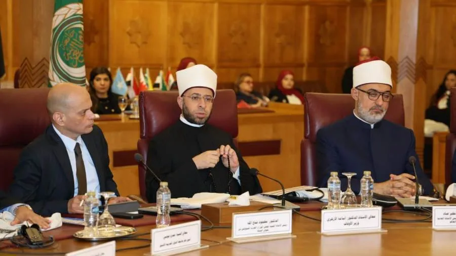 بتنظيم من مجلس الوزراء والجامعة العربية.. وزير الأوقاف يحضر فعاليات مؤتمر المناخ والبيئة بتنظيم من مجلس الوزراء والجامعة العربية.. وزير الأوقاف يحضر فعاليات مؤتمر المناخ والبيئة
