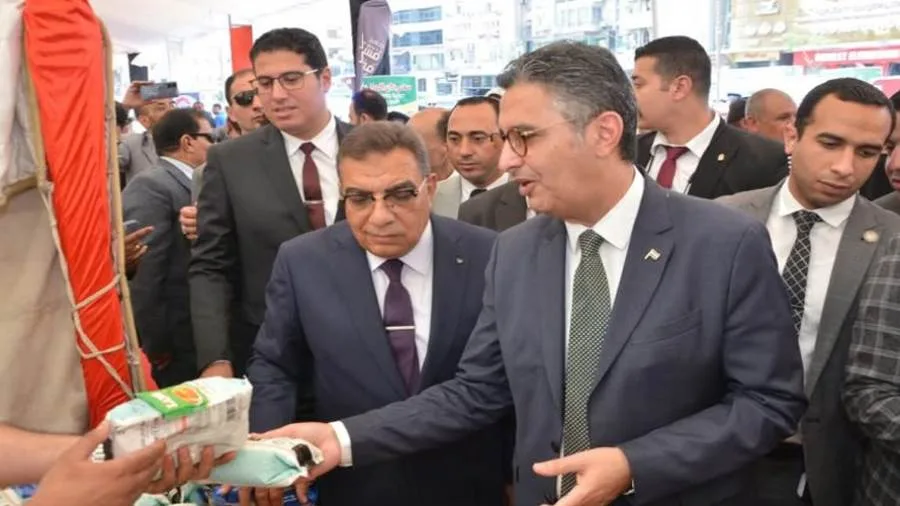 وزير التموين يقوم بجولة تفقدية لعدد من المنشآت والمشاريع التموينية في الدقهلية وزير التموين يقوم بجولة تفقدية لعدد من المنشآت والمشاريع التموينية في الدقهلية