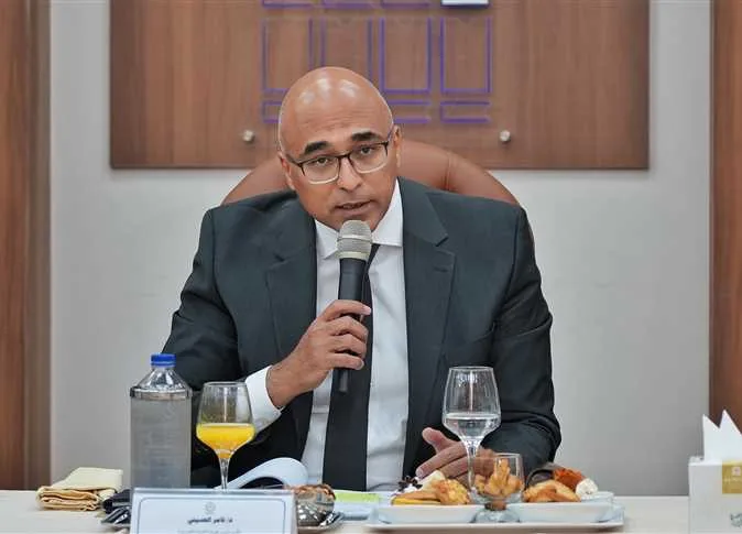 هيئة الدواء تناقش مستجدات السوق والاعتمادات الدولية بحضور نائبي رئيس الوزراء هيئة الدواء تناقش مستجدات السوق والاعتمادات الدولية بحضور نائبي رئيس الوزراء