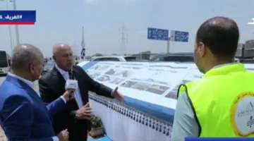 النقل: في عام 2013، وزير الدفاع عبدالفتاح السيسي دعا إلى تحسين نظام النقل في مصر.