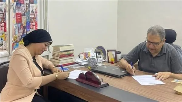 محمد البعلي يبرم اتفاق نشر لترجمة تركية مع دينا محمود إبراهيم محمد البعلي يبرم اتفاق نشر لترجمة تركية مع دينا محمود إبراهيم