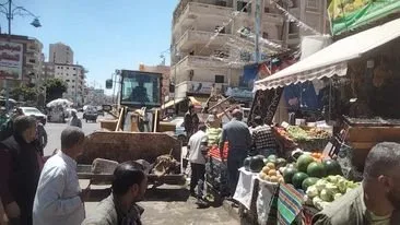 برلماني: مراقبة الأسواق مسؤولية وطنية.. والمخزون الإستراتيجي يعد رسالة اطمئنان قوية للمواطنين برلماني: مراقبة الأسواق مسؤولية وطنية.. والمخزون الإستراتيجي يعد رسالة اطمئنان قوية للمواطنين