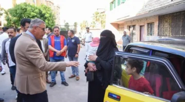 محافظ الإسكندرية يقدّم سيارة أجرة جديدة للسائق المتضرر من العاصفة ويوجه بتقديم دعم كامل لعائلته
