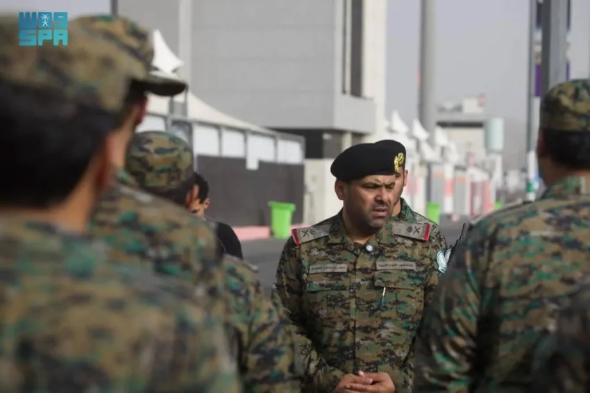 اللواء العنزي يقوم بتفقد أنشطة وكالة الأفواج الأمنية المشاركة في موسم الحج اللواء العنزي يقوم بتفقد أنشطة وكالة الأفواج الأمنية المشاركة في موسم الحج
