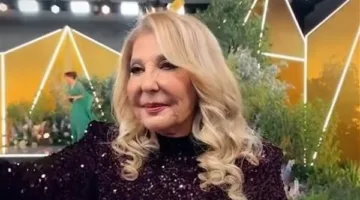 نادية الجندي: سميحة أيوب نموذج مميز للتفاني في العمل وركيزة قيمة لا يمكن أن تعوضها الأيام