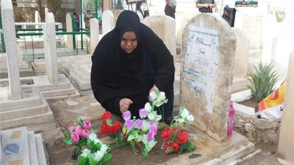 هل من الجائز زيارة القبور في المناسبات؟.. الشيخ مصطفى ثابت يوضح (فيديو) هل من الجائز زيارة القبور في المناسبات؟.. الشيخ مصطفى ثابت يوضح (فيديو)