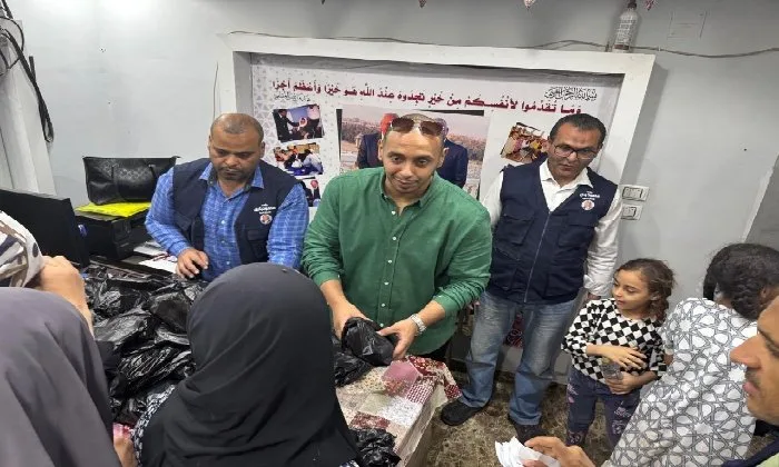 على مدار أيام العيد.. مؤسسة محمود بكري تدشن حملة “لحم الأضاحي” لمساعدة الأسر المحتاجة. على مدار أيام العيد.. مؤسسة محمود بكري تدشن حملة “لحم الأضاحي” لمساعدة الأسر المحتاجة.
