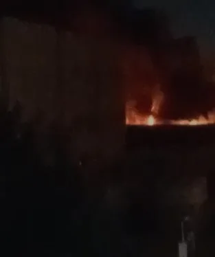 حريق كبير يشتعل في “أسواق الخير” بمدينة الشروق (صور) حريق كبير يشتعل في “أسواق الخير” بمدينة الشروق (صور)