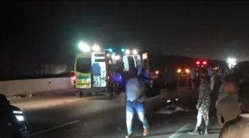 إصابة 11 فردًا نتيجة انقلاب حافلة صغيرة في المنيا