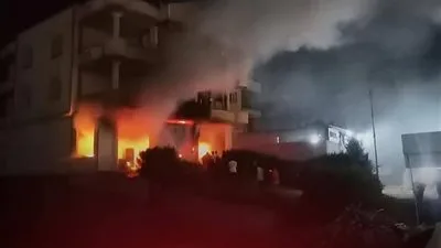 نيران ضخمة ت devastate معرض المعدات الكهربائية في سمنود نيران ضخمة ت devastate معرض المعدات الكهربائية في سمنود