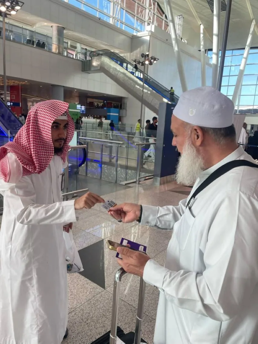 حملة توعية رقمية لخدمة زوار الحرمين الشريفين حملة توعية رقمية لخدمة زوار الحرمين الشريفين