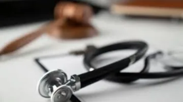 الإهمال الطبي يؤدي إلى وفاة “هالة”.. عائلة تتهم طبيب في بلبيس بالتسبب في موت ابنتهم