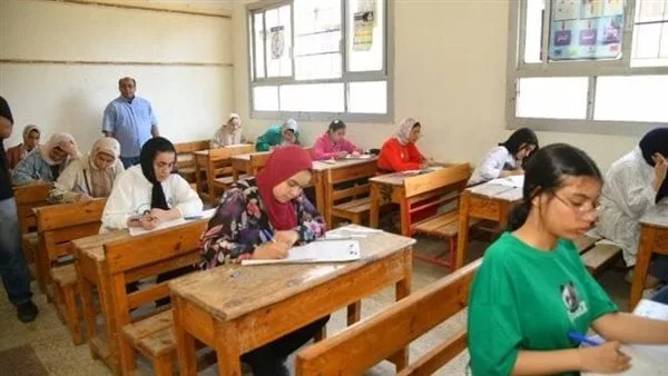 انطلاق امتحانات الهندسة لطلبة الشهادة الإعدادية في القاهرة انطلاق امتحانات الهندسة لطلبة الشهادة الإعدادية في القاهرة