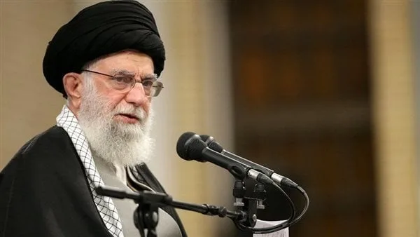 خامنئي يرفض العرض النووي الأمريكي ويؤكد: “التخصيب أمر لا بد منه” خامنئي يرفض العرض النووي الأمريكي ويؤكد: “التخصيب أمر لا بد منه”