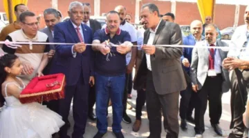 محافظ أسيوط يطلق معرض يوم واحد لعرض السلع الأساسية بأسعار منخفضة