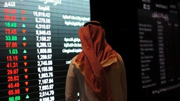 السوق السعودي يسجل ارتفاعاً بفضل الأسهم القيادية في الجلسة الأخيرة قبل عطلة العيد