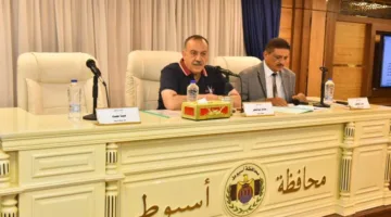 محافظ أسيوط: استعدادات شاملة لضمان تقديم خدمات متميزة خلال عيد الأضحى