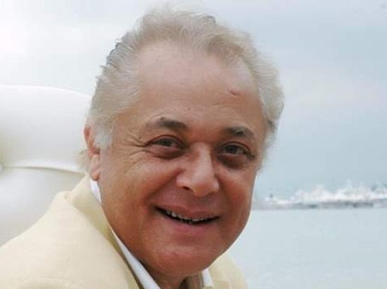 الساحر محمود عبد العزيز
