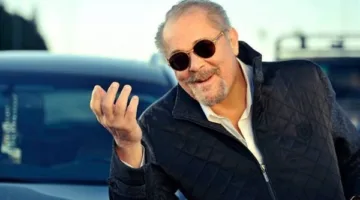 محمود عبد العزيز: “فنان بارع” في جميع المجالات