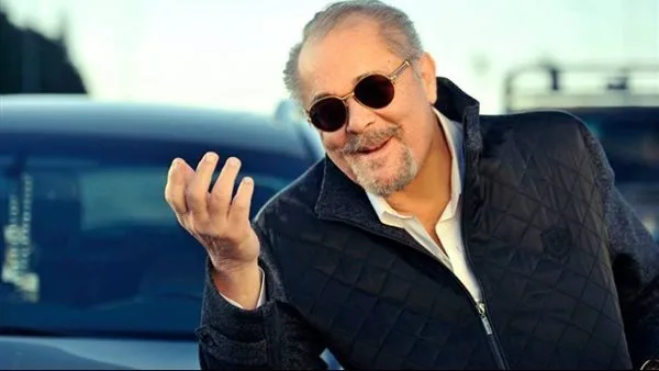 محمود عبد العزيز: “فنان بارع” في جميع المجالات محمود عبد العزيز: “فنان بارع” في جميع المجالات