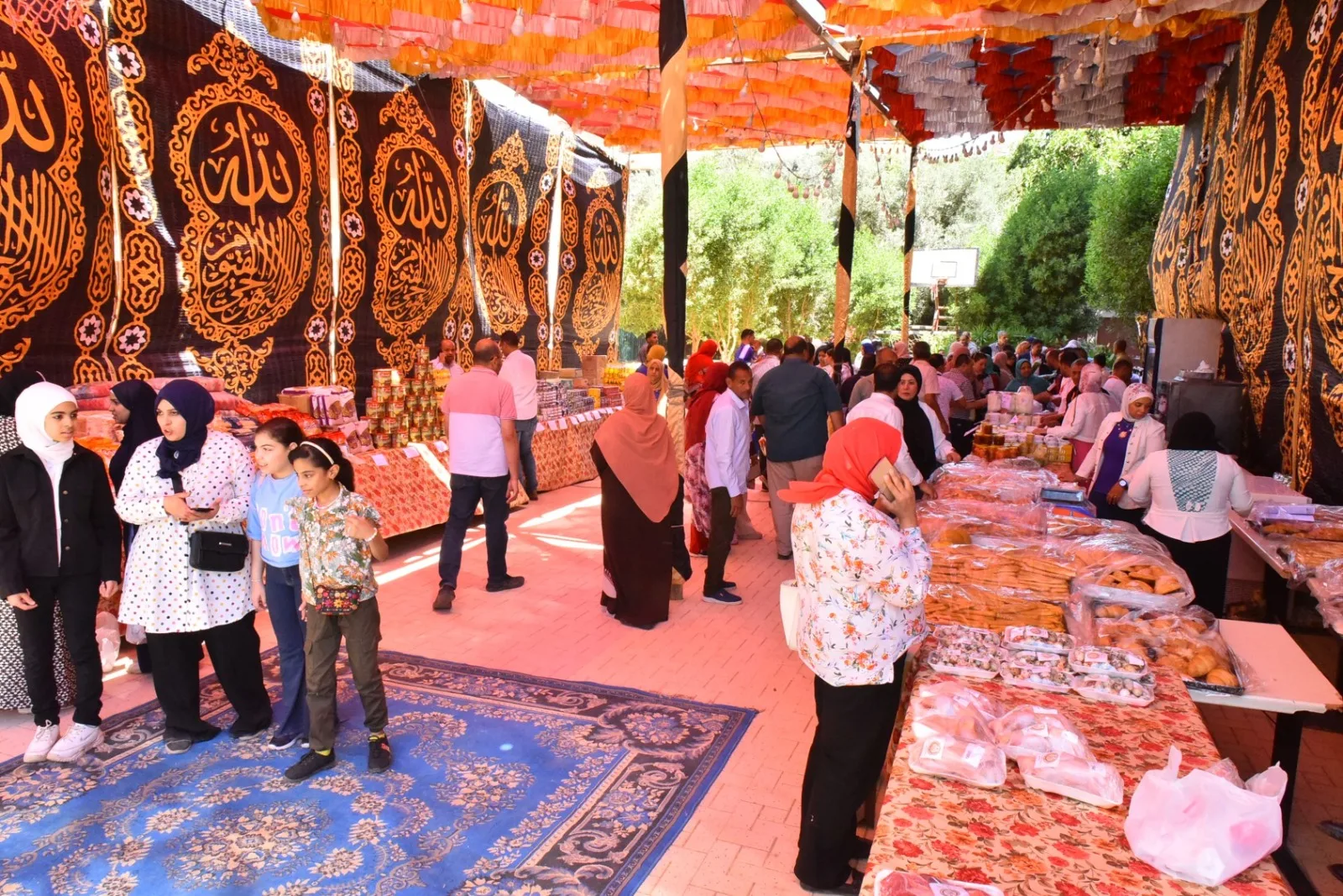 محافظ أسيوط يطلق معرض “اليوم الواحد” لعرض السلع الأساسية بأسعار مخفضة محافظ أسيوط يطلق معرض “اليوم الواحد” لعرض السلع الأساسية بأسعار مخفضة