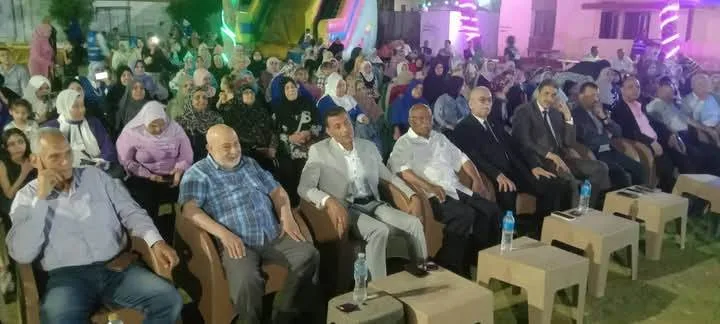 جمعية رواد المعاشات في الوادي الجديد تحتفل بترقية محمد منير إلى وكيل وزارة في مديرية التضامن الاجتماعي. جمعية رواد المعاشات في الوادي الجديد تحتفل بترقية محمد منير إلى وكيل وزارة في مديرية التضامن الاجتماعي.